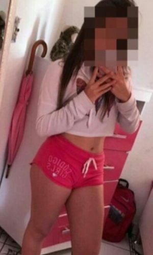 Çiftlik Bayan'da Çekici ve Ateşli Escort Selin Size Özel Hizmetler Sunuyor!