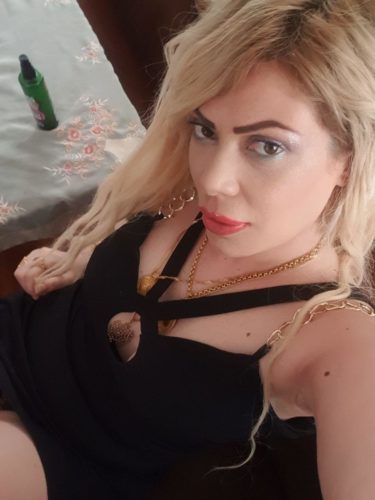 Çiftlik Bayan'ın En Göz Alıcı Modeli - Kendine Güveni Tam Olan Escort Bayan